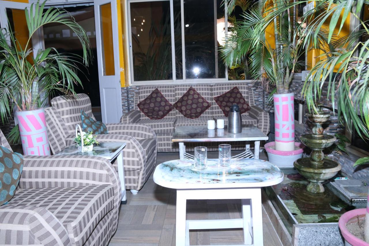 The Elite Apartment Hotel Calcutta Buitenkant foto