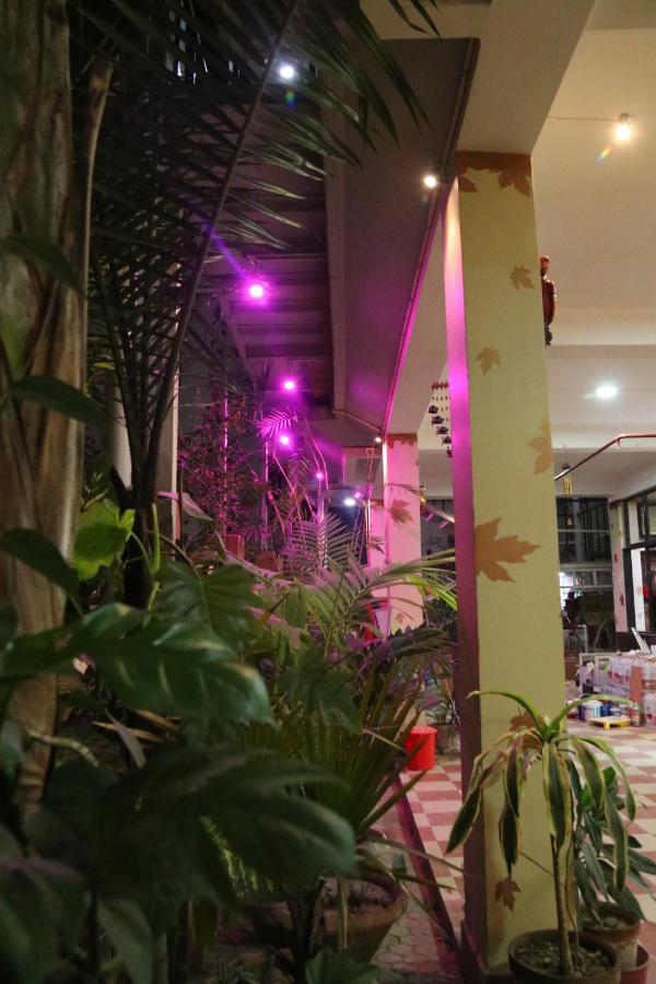 The Elite Apartment Hotel Calcutta Buitenkant foto
