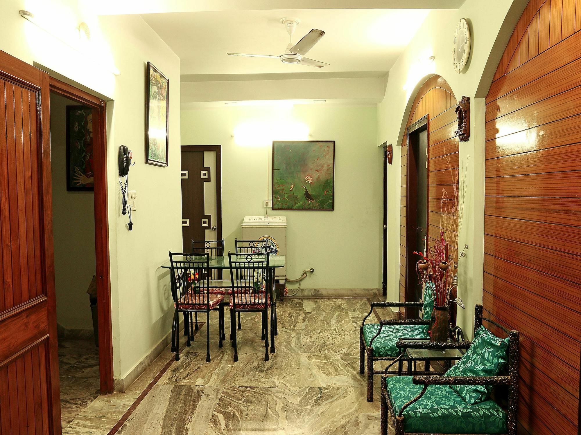 The Elite Apartment Hotel Calcutta Buitenkant foto